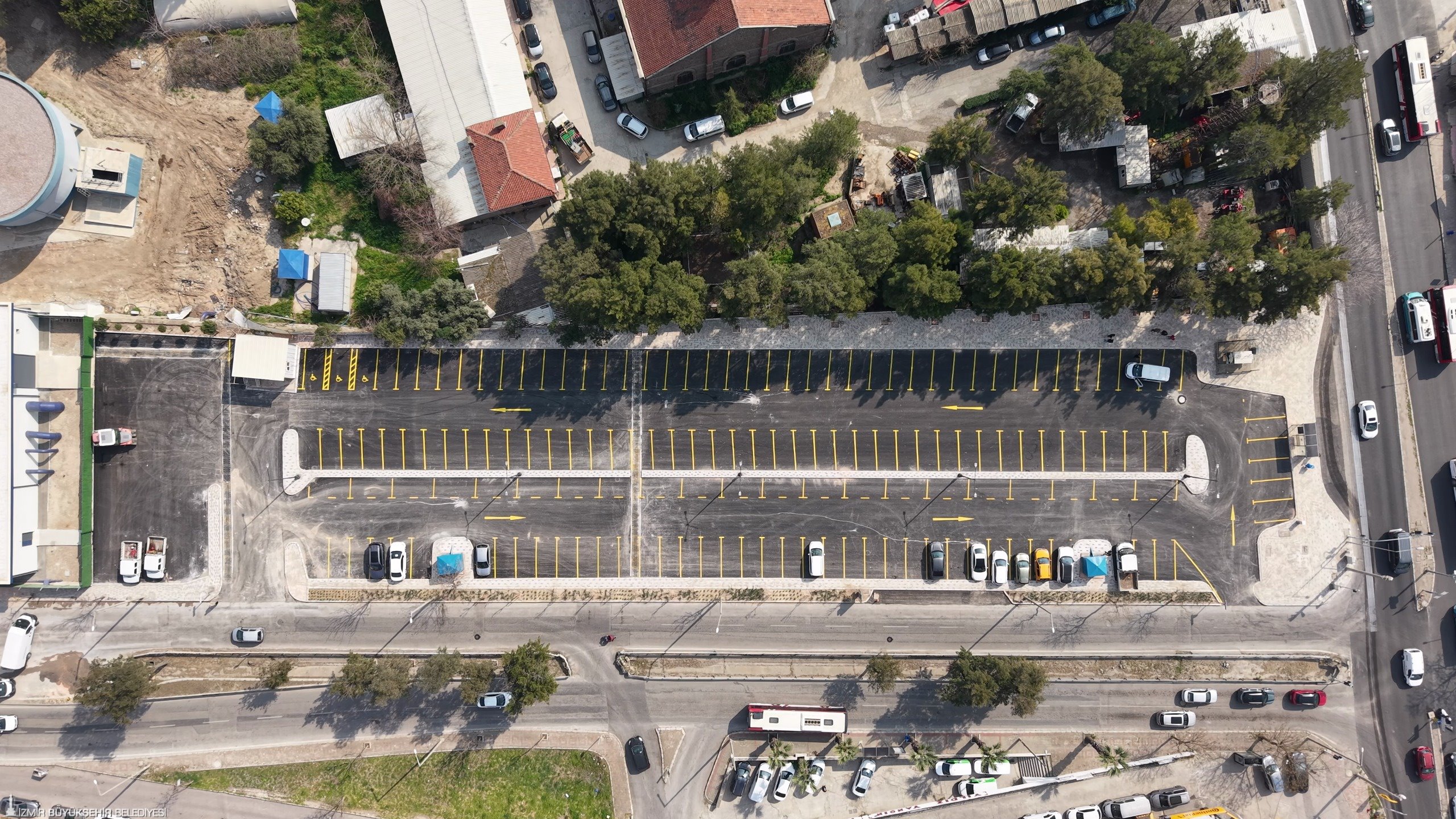 İzmir'de 154 araçlık ücretsiz otopark hizmete girdi