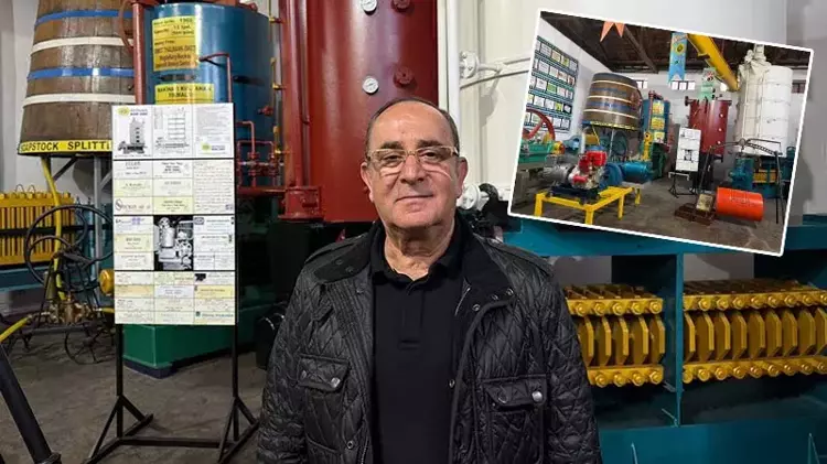 Bir bölümünü müzeye dönüştürdüğü 97 yıllık fabrikada, eski makineleri sergiliyor