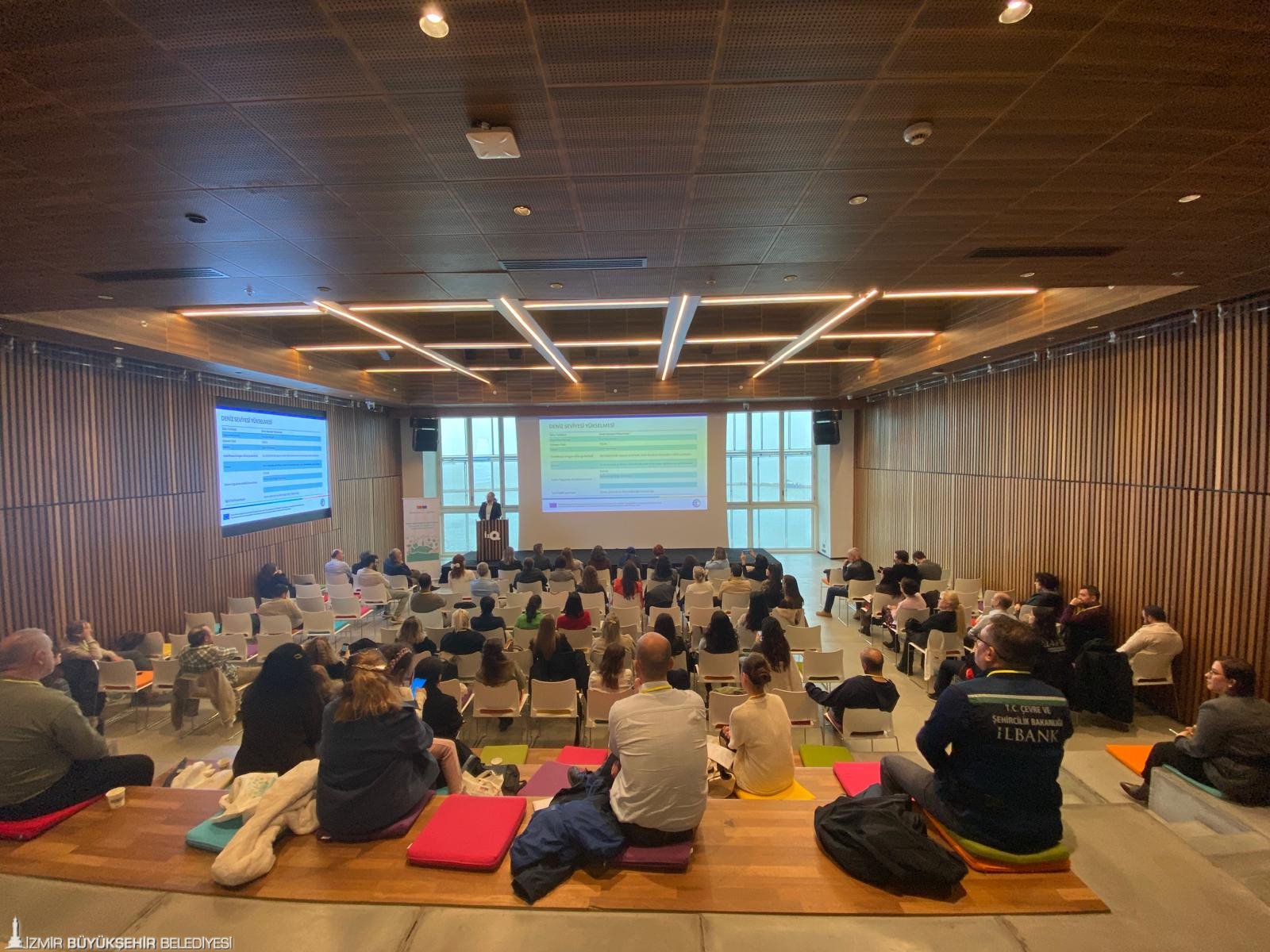 İzmir’in iklim geleceği masaya yatırıldı