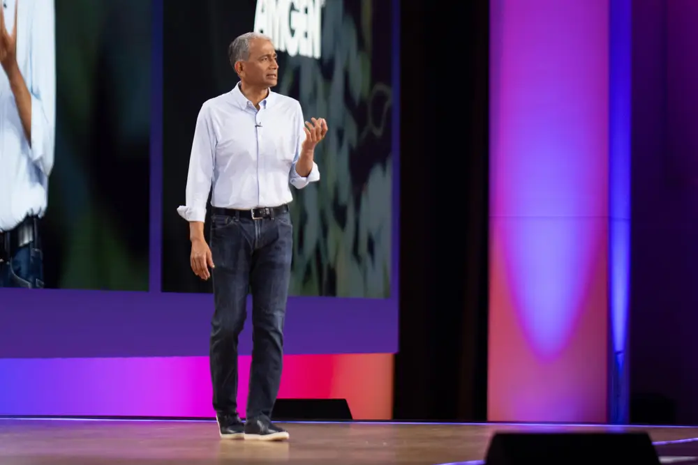 Microsoft yöneticisi, yapay zekâ ajanlarının lisanslı olabileceğini savunuyor