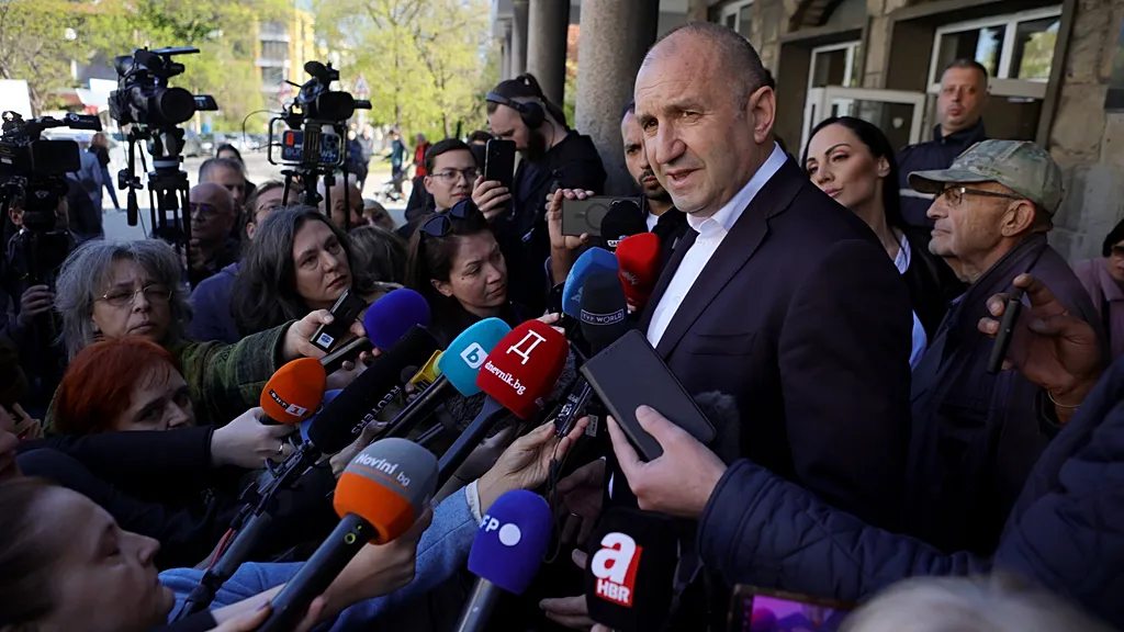 Bulgaristan seçimleri: Eski Cumhurbaşkanı Rumen Radev önde