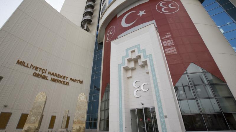 MHP'de 'tasfiye' depremi sürüyor