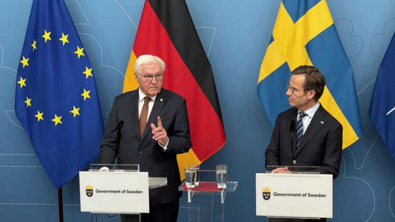 Steinmeier: Avrupa ABD'nin korumasına muhtaç