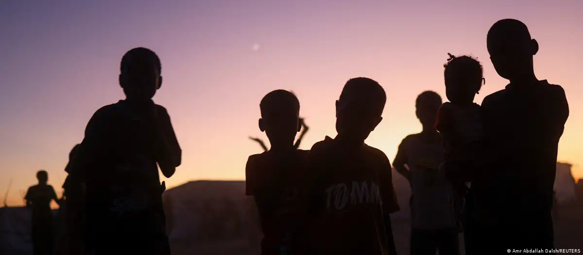 Sudan'da çocuk askerler nasıl "TikTok yıldızı" oluyor?