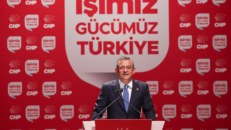 Özgür Özel'den Kılıçdaroğlu'na net mesaj: 'Kurultay kararını gazetede okumam lazım...'