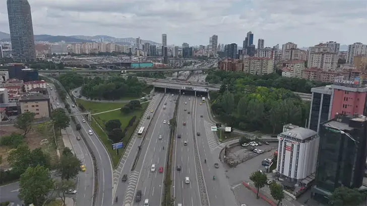 Kurban Bayramı öncesi İstanbul'da yollar boş kaldı