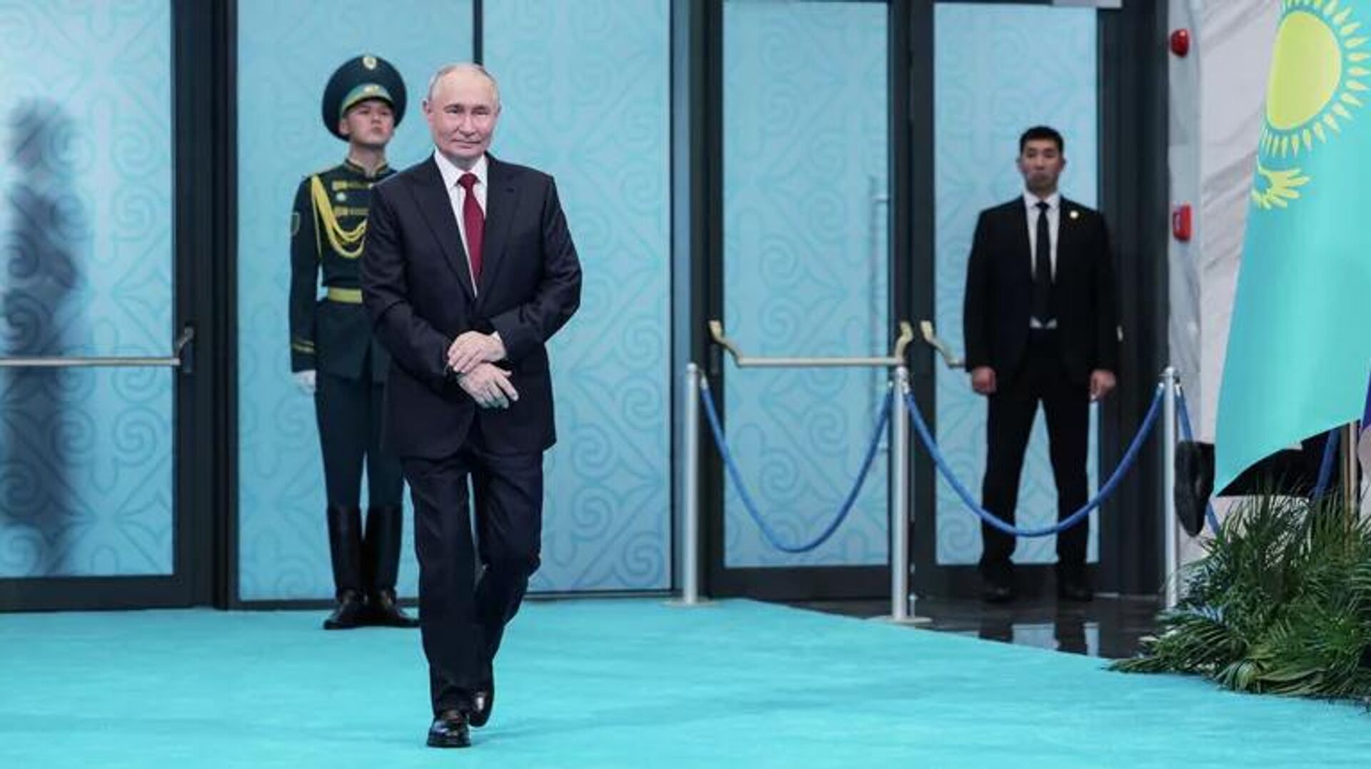 Putin Kazakistan’da: 3 günlük resmi ziyaret başladı