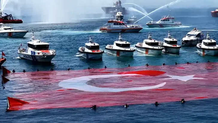 Denizcilik ve Kabotaj Bayramı'nın 100'üncü yıl dönümü İstanbul'da kutlandı