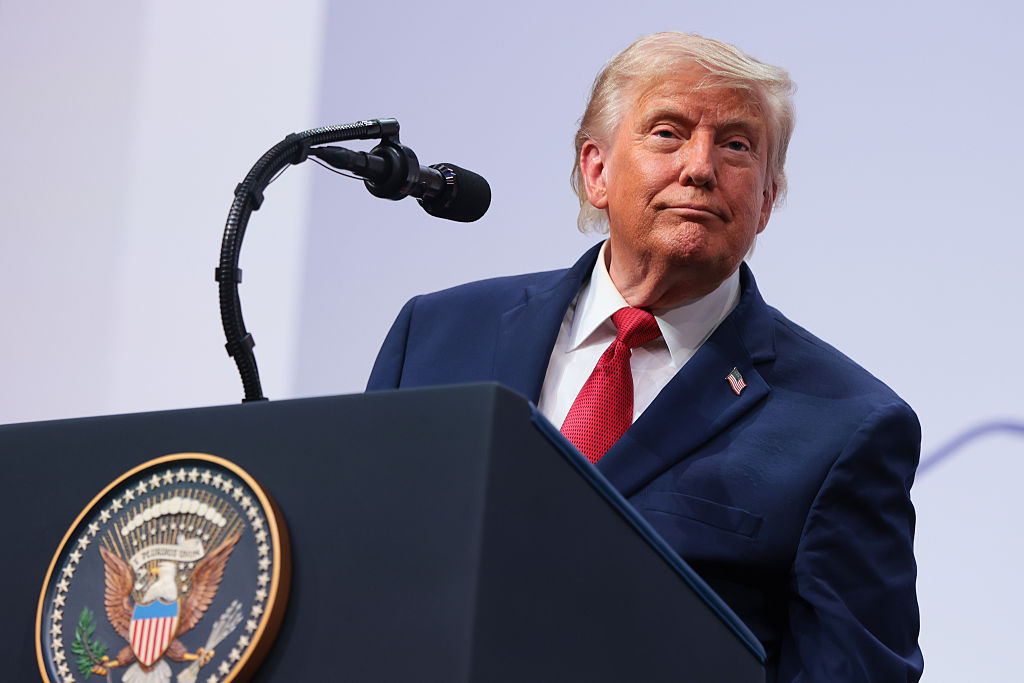 Trump, Putin ile Ukrayna Anlaşmasına Yardım Etmeyi Teklif Ettiğini Söyledi