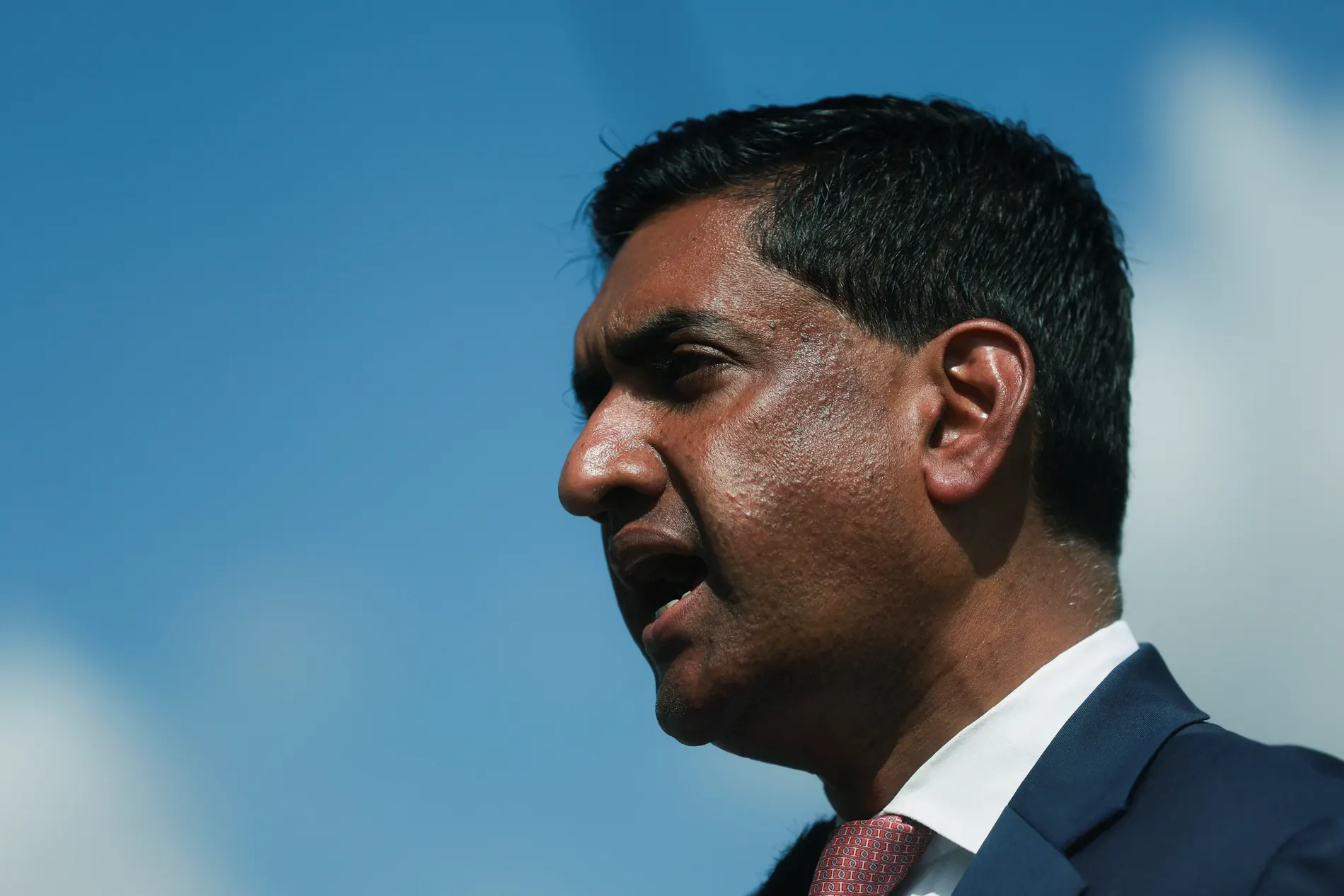 ABD Kongresi üyesi Ro Khanna, Batı Şeria'da Alıkonuldu