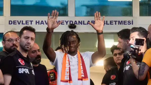 Galatasaray duyurmuştu: Lesley Ugochukwu, İstanbul'a geldi