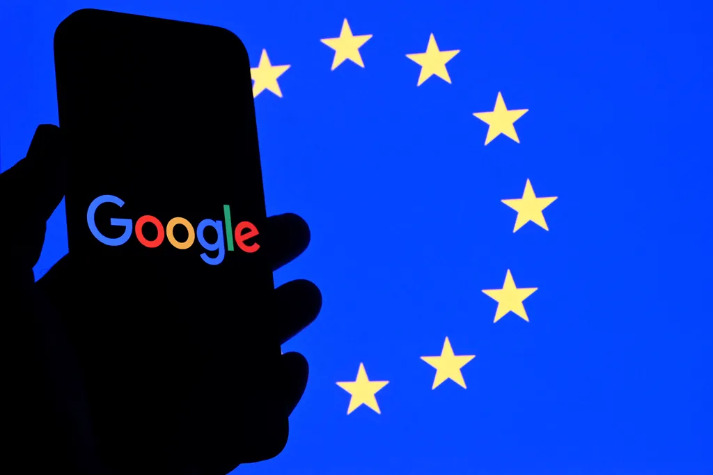 AB'den Google’a 890 Milyon Avro Ceza