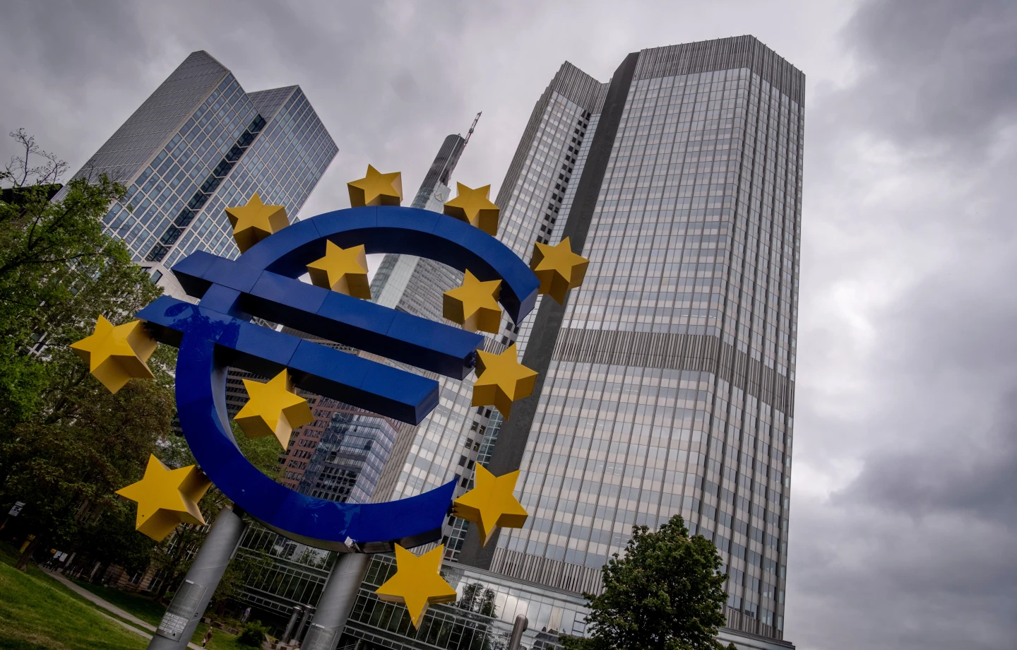 Avrupa Merkez Bankası'ndan Faiz Kararı