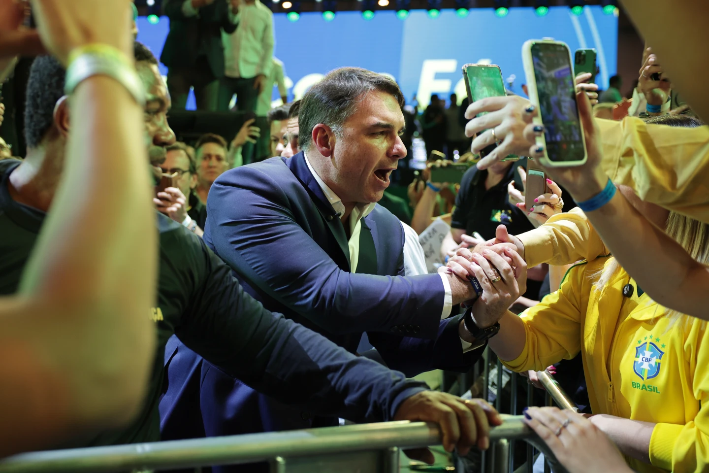 Flávio Bolsonaro, yeni başkan adayı oldu