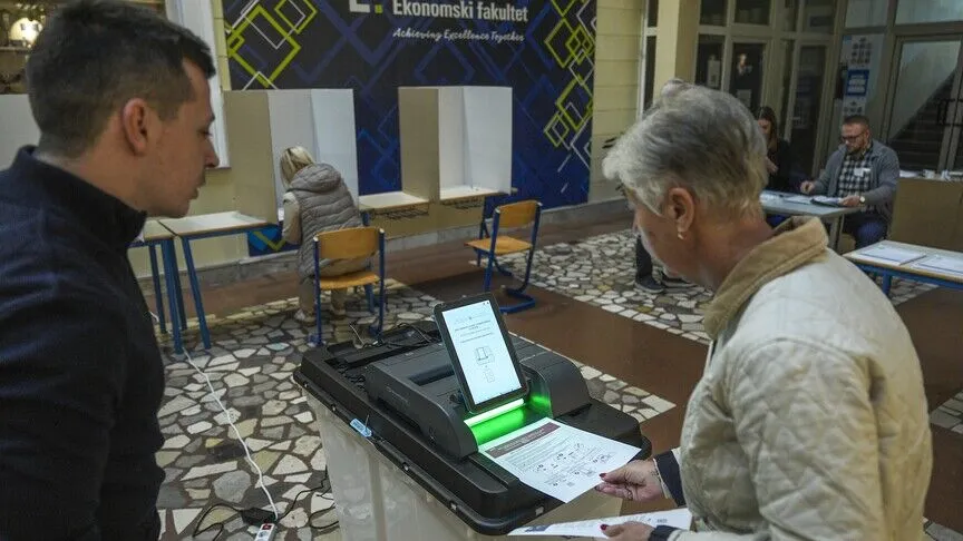 Bosna Hersek'teki genel seçimde oy verme işlemi başladı