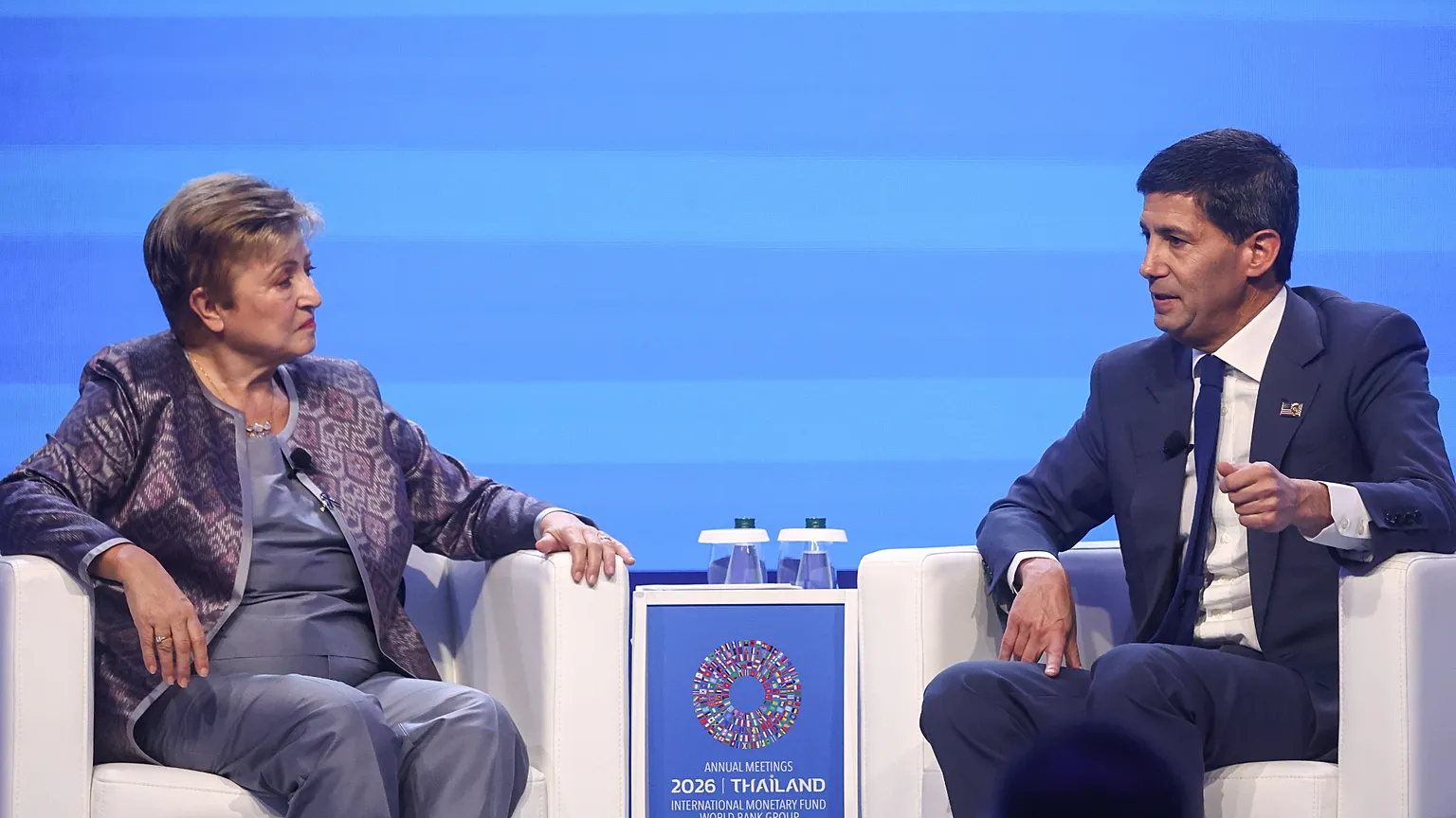 Fed Başkanı Warsh: Yapay zeka verimliliği artırıyor, yeni faiz artışına işaret yok